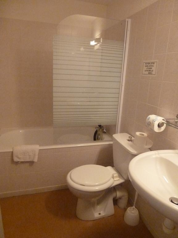 Hotel Le Beausejour Saint-Francois-Longchamp Room photo